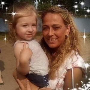 Meet your Posher, Roxanne